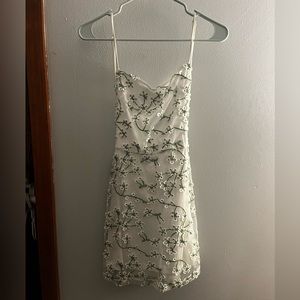 Lucy In The Sky Starstruck Embroidered Floral Dress in White